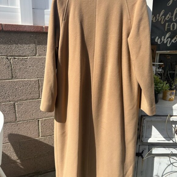 Pendleton long coat - Picture 11 of 16